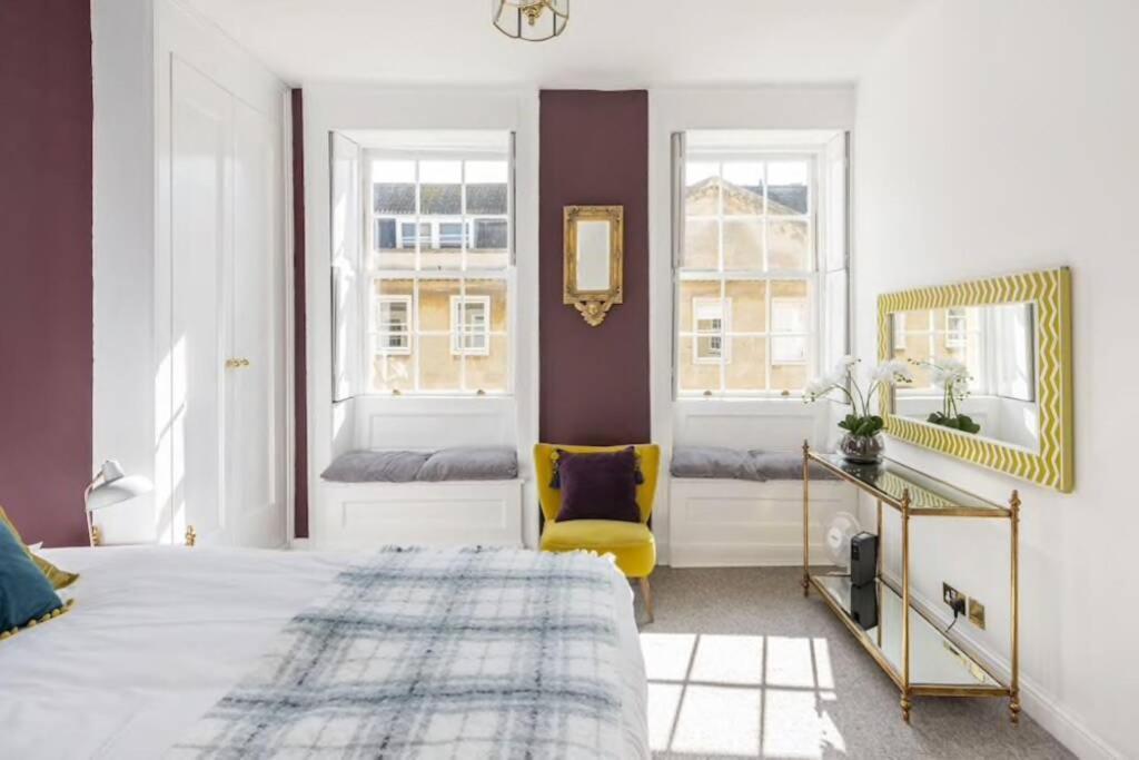 Georgian Apartment Located In The Center Of Bath. Екстер'єр фото