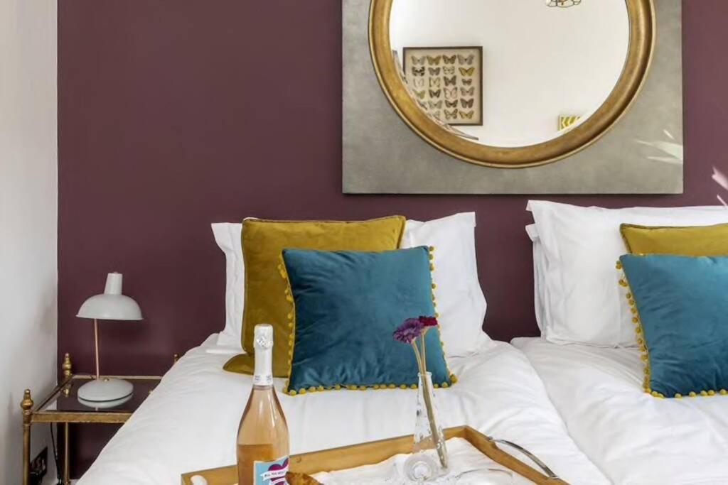 Georgian Apartment Located In The Center Of Bath. Екстер'єр фото